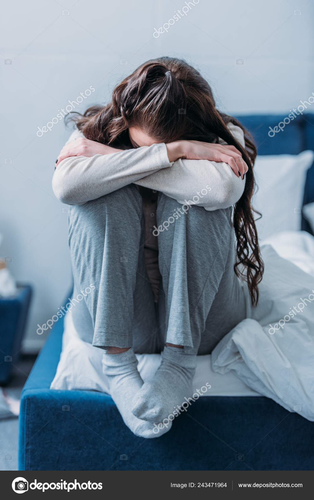 Depressed Woman Head Hugging Knees Sitting Bed Home — Stock Photo