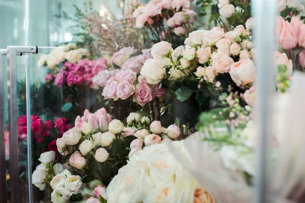 Foco Seletivo Várias Flores Frescas Coloridas Loja Flores — Fotografia de Stock