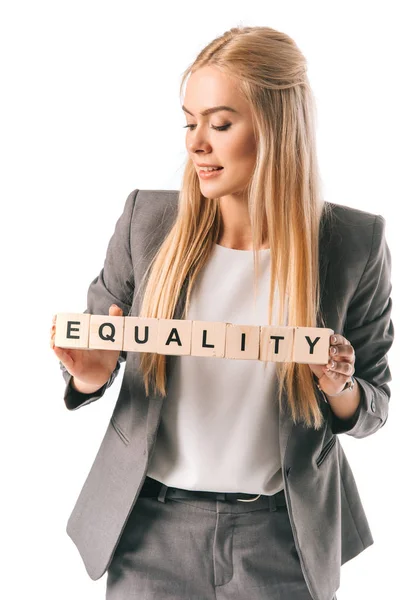 Mooie Zakenvrouw Holding Alfabet Kubussen Met Gelijkheid Woord Geïsoleerd Wit — Stockfoto