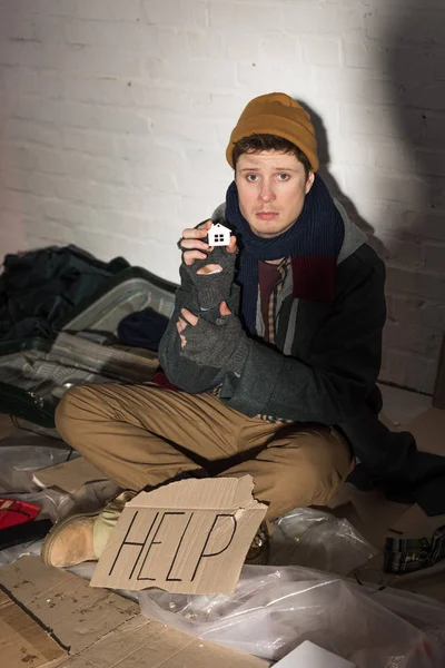 Depressed Homeless Man Sitting Cardboard Card Help Handwritten Text Holding — Stock Photo, Image