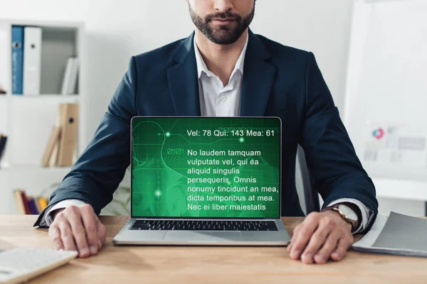 Partial View Advisor Suit Showing Laptop Website Screen Office — Stock Photo, Image