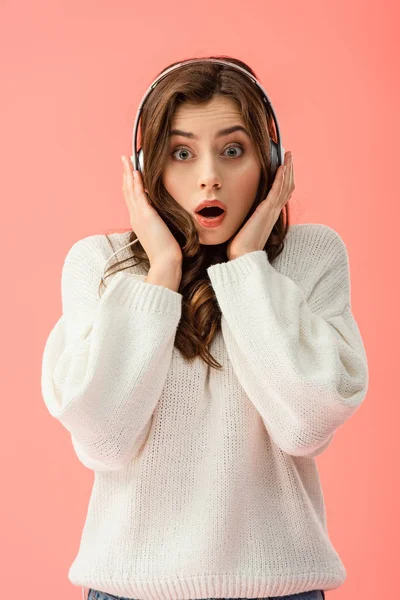Shocked Beautiful Woman White Sweater Headphones Isolated Pink — Stock Photo, Image