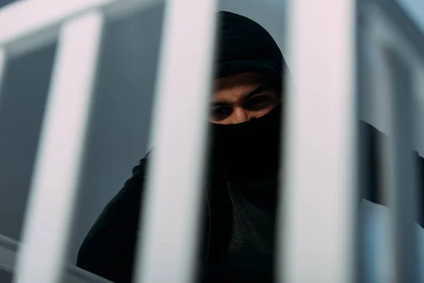 Angry Criminal Black Clothes Mask Looking — Stock Photo, Image