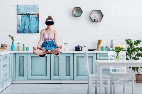 Young Woman Levitating Air Lotus Pose Virtual Reality Headset — Stock Photo, Image