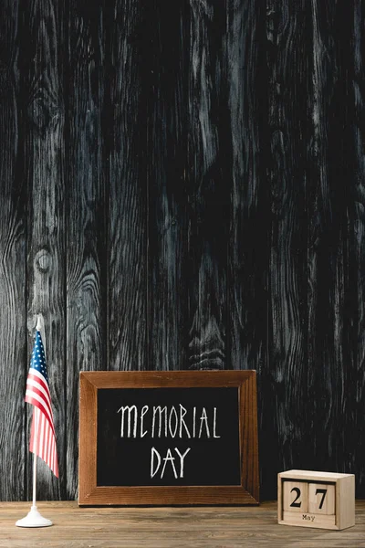 Chalkboard Memorial Day Lettering American Flag Cubes Date — Stock Photo, Image