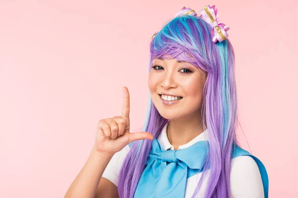 Smiling Asian Anime Girl Purple Wig Pointing Finger Isolated Pink — Stock Photo, Image