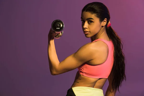 Pretty African American Girl Pink Sports Bra Training Dumbbell Looking — Stock Photo, Image