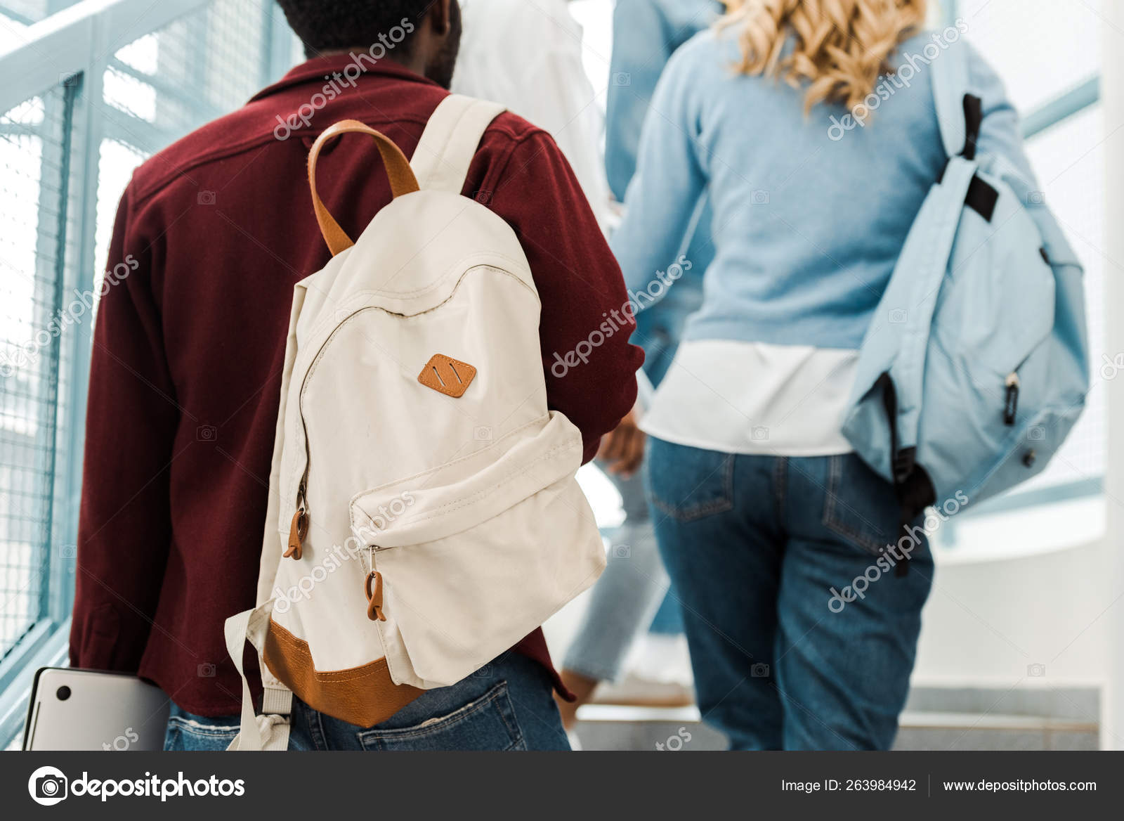 backpack for uni students