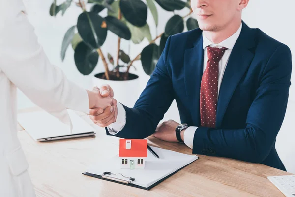 Cropped Shot Businessman Suit Shaking Hands Client House Model — Stock Photo, Image