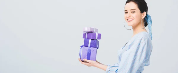 Panoramic Shot Beautiful Stylish Girl Holding Gift Boxes Smiling Isolated — Stock Photo, Image
