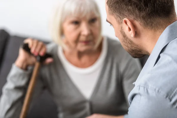 Selective Focus Man Senior Mother Looking Each Other — Stock Photo, Image