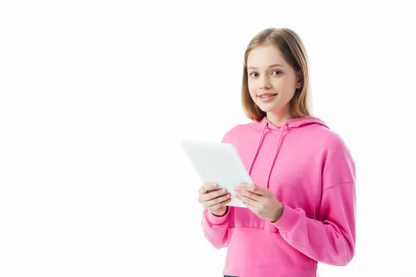Χαρούμενο Έφηβο Κορίτσι Κρατώντας Ψηφιακό Δισκίο Απομονώνεται Λευκό — Φωτογραφία Αρχείου