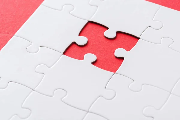 Selective Focus White Incomplete Jigsaw Red — Stock Photo, Image