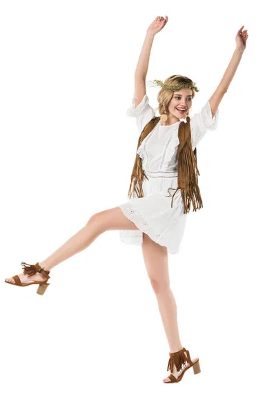 Visão Comprimento Total Menina Hippie Alegre Dançando Isolado Branco — Fotografia de Stock