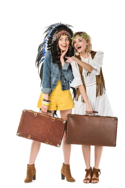 Visão Comprimento Total Duas Meninas Hippies Maravilhadas Cobertura Para Cabeça — Fotografia de Stock