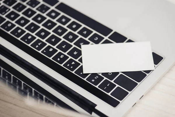 White Blank Business Card Laptop Keyboard Office — Stock Photo, Image