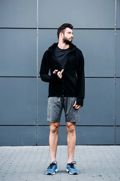 Handsome Man Sportswear Showing Middle Finger — Stock Photo, Image