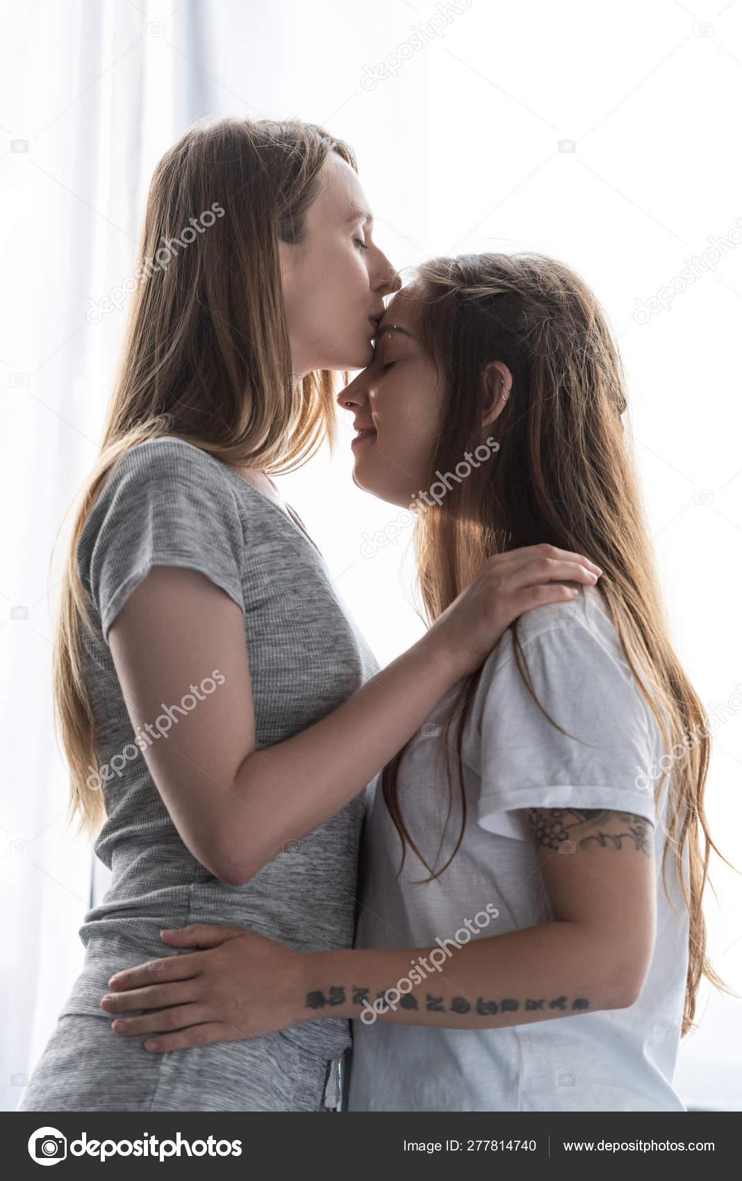 Mom And Teen Lesbian