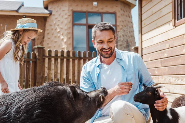 Happy Bearded Father Touching Goat Cute Daughter Zoo — Stock Photo, Image