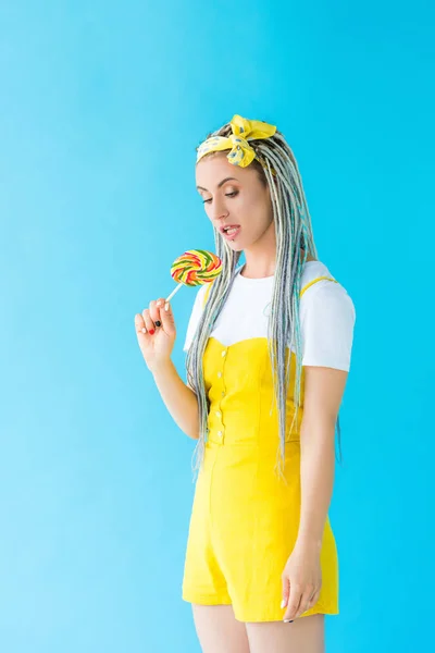 Girl Dreadlocks Headband Holding Lollipop Turquoise — Stock Photo, Image