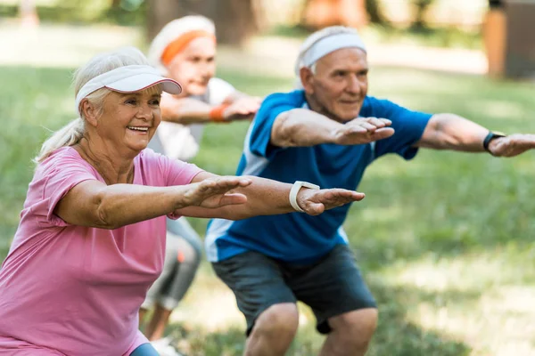 Selective Focus Happy Multicultural Senior People Doing Sit Ups Grass — Stock Photo, Image
