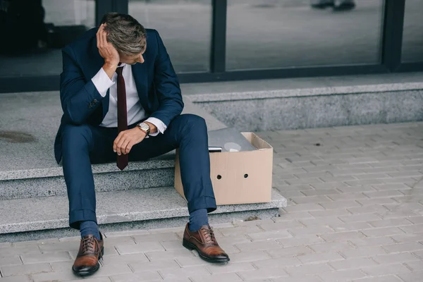 Dismissed Businessman Sitting Stairs Carton Box — Stock Photo, Image