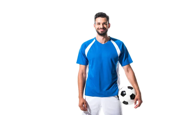 Sorrindo Jogador Futebol Com Bola Olhando Para Câmera Isolado Branco — Fotografia de Stock