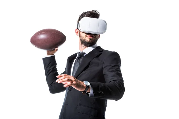 Hombre Negocios Desgaste Formal Casco Realidad Virtual Con Pelota Rugby — Foto de Stock