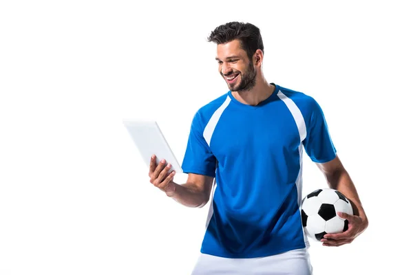 Jogador Futebol Bonito Feliz Com Bola Tablet Digital Isolado Branco — Fotografia de Stock