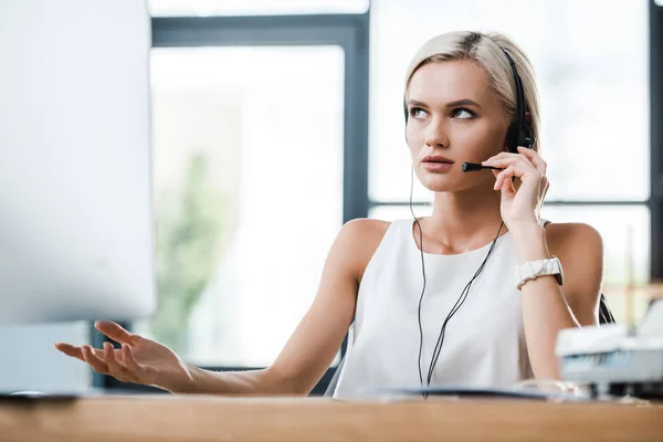 Selective Focus Attractive Operator Touching Headset Office — Stock Photo, Image