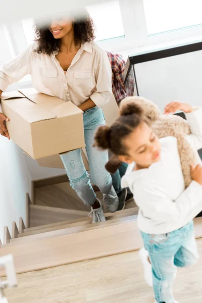 Selective Focus African American Mother Going Upstairs While Kid Holding — Stock Photo, Image