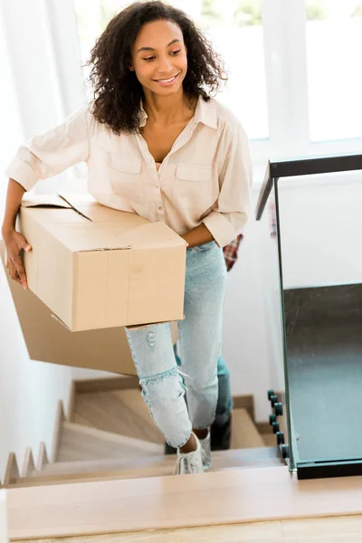 Full Length View African American Woman Casual Clothes Holding Box — Stock Photo, Image