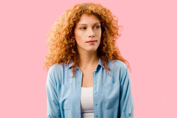 Attractive Serious Redhead Girl Isolated Pink — Stock Photo, Image