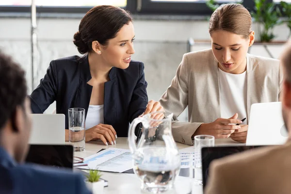 Partial View Businesspeople Formal Wear Table Conference Office — Stock Photo, Image