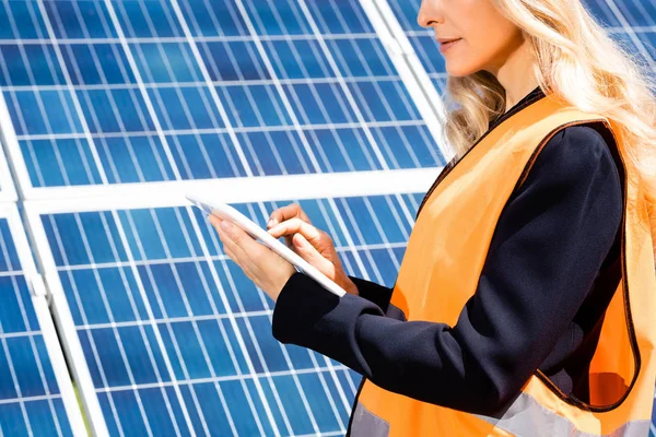 Cropped View Businesswoman Safety Vest Using Digital Tablet — Stock Photo, Image