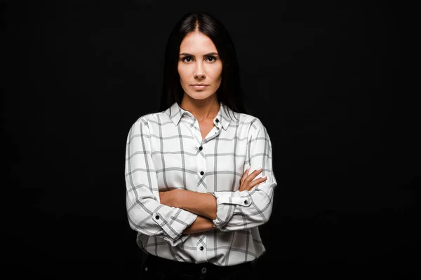 Attractive Young Woman Looking Camera While Standing Crossed Arms Isolated — Stock Photo, Image