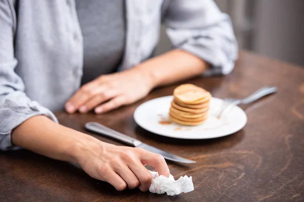 Cropped View Woman Holding Napkin Tasty Pancakes Home — Stock Photo, Image