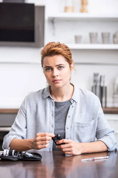 Sad Woman Looking Camera While Doing Blood Test Home — Stock Photo, Image