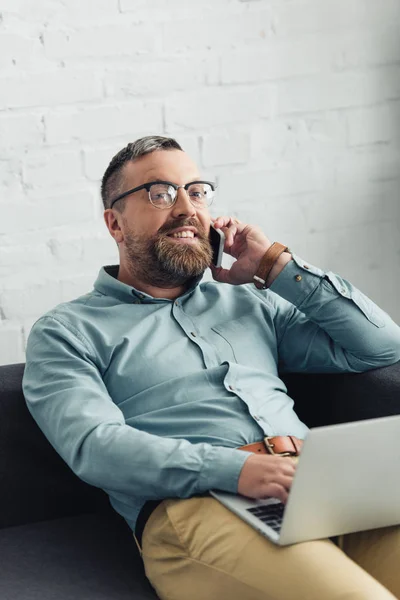 Handsome Businessman Shirt Holding Laptop Talking Smartphone Office — Stock Photo, Image