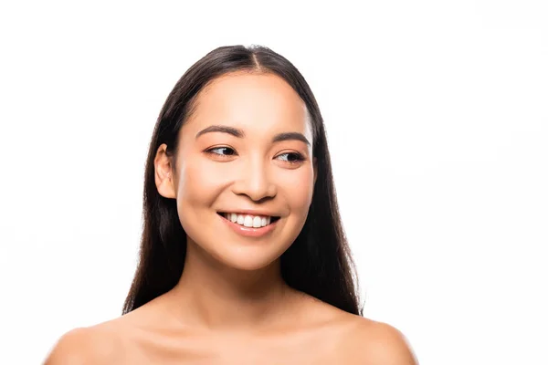 Lächelnd Schöne Asiatische Frau Mit Weißen Zähnen Isoliert Auf Weiß — Stockfoto