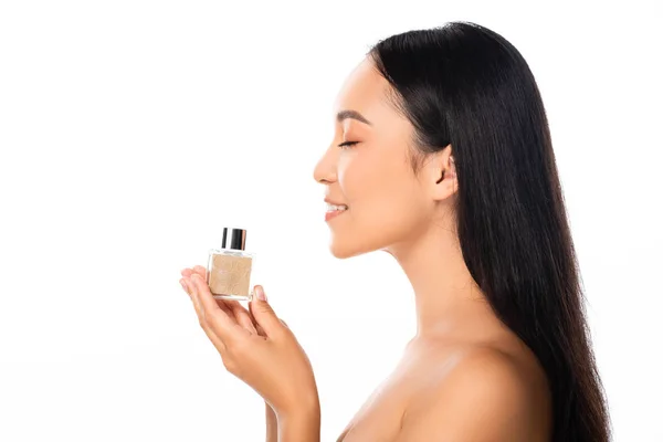 Vista Lateral Hermosa Mujer Asiática Desnuda Sosteniendo Perfume Aislado Blanco — Foto de Stock