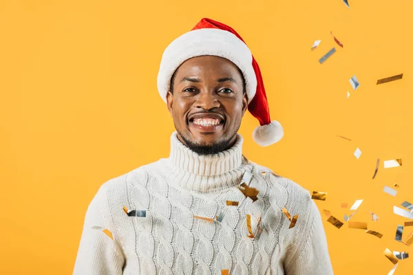 African American Man Santa Hat Smiling Looking Camera Yellow Background — Stock Photo, Image
