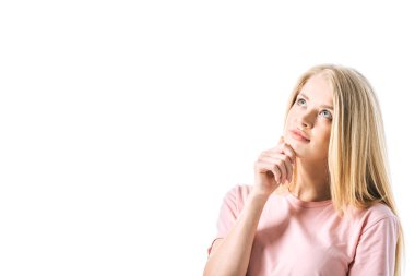 Hayalperest kadın beyazların üzerinde izole edilmiş düşünürken yüzüne dokunuyor. 