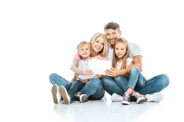 Happy Parents Kids Holding Card While Sitting White — Stock Photo, Image