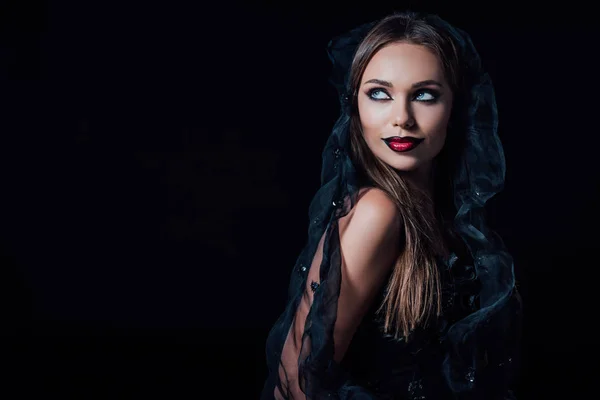 Siyah Gotik Elbiseli Duvak Takmış Korkunç Vampir Kız — Stok fotoğraf