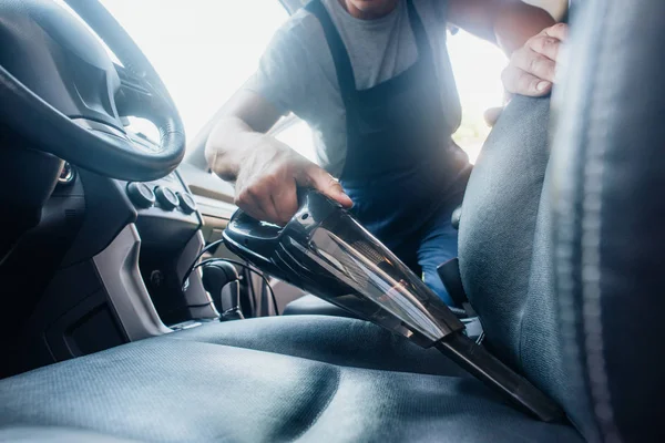 Vista Recortada Del Asiento Los Conductores Aspiradora Del Limpiador Automóviles — Foto de Stock