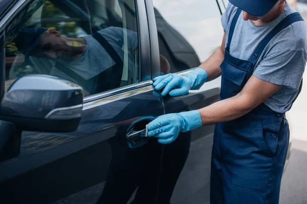 Cropped View Car Cleaner Wiping Door Handle Rag — Stock Photo, Image