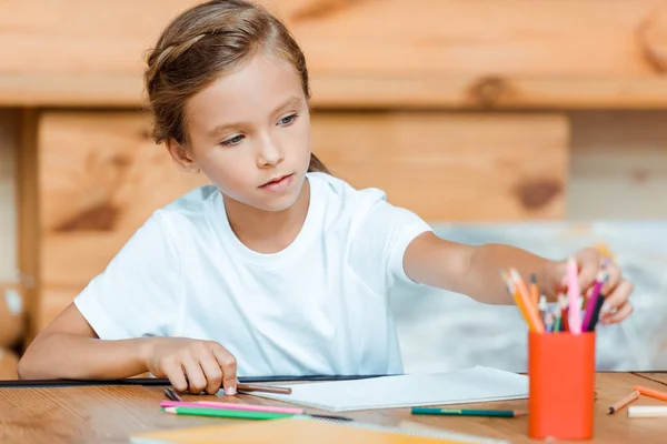 Selective Focus Cute Kid Taking Color Pencils — ストック写真