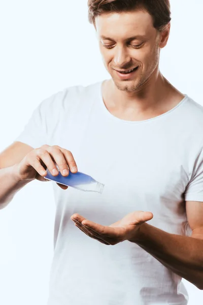 Hombre Camiseta Blanca Vertiendo Tóner Mano Aislado Blanco — Foto de Stock