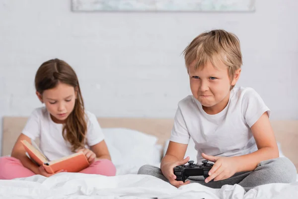 Kyiv Ukraine July 2020 Selective Focus Concentrated Boy Playing Video — Stock Photo, Image